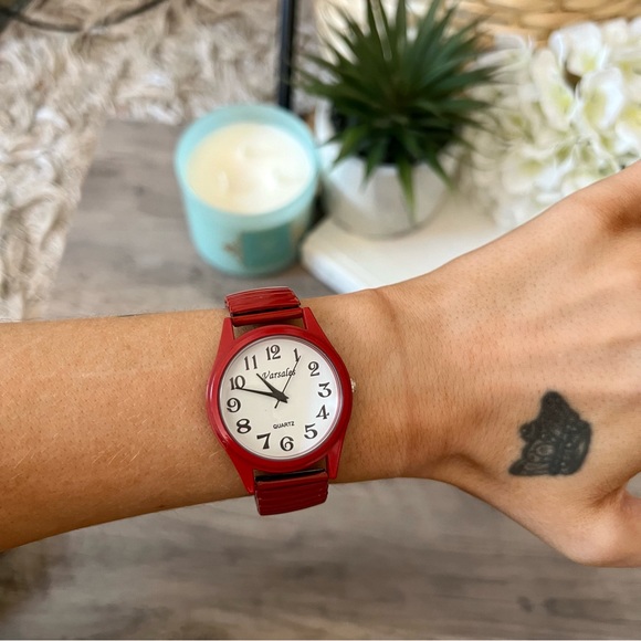 Red Varsales Watch - Picture 2 of 8
